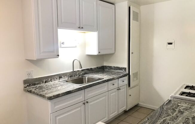 1 bed, 1 bath, 600 sqft, $1,795