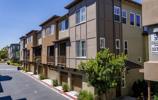 Coming soon - 2Bed/2.5Bath TOWNHOUSE FOR RENT IN MILPITAS - $3,850/mo