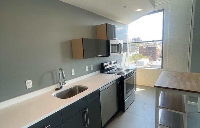 Studio, 1 bath, 625 sqft, $1,495, Unit 803