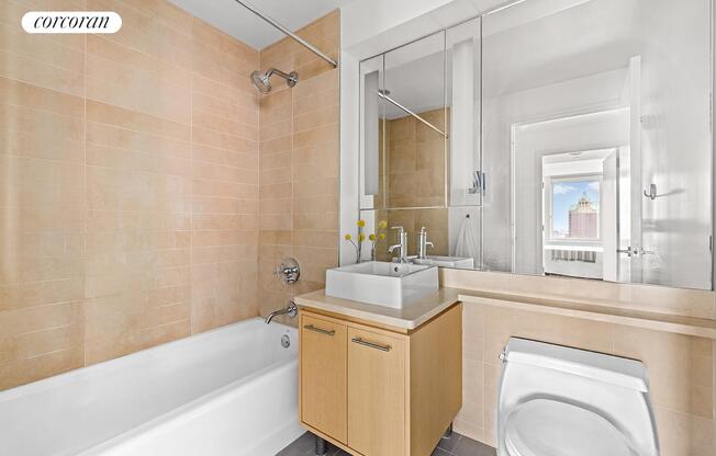 2 beds, 2 baths, 1,092 sqft, $6,500, Unit 25D