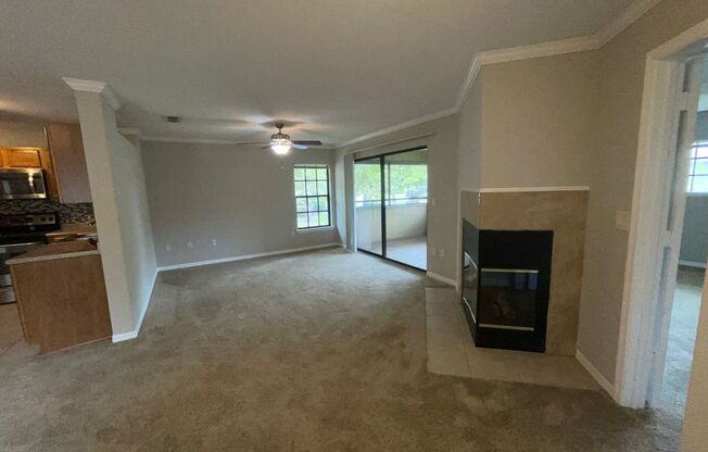 2 beds, 2 baths, $1,495, Unit 2002