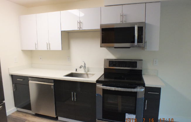 12544 15 AVE NE