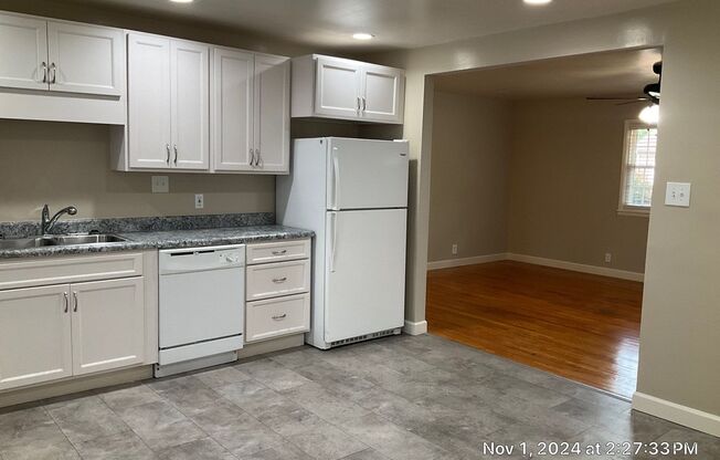 2 beds, 1 bath, 1,025 sqft, $1,595, Unit 03814