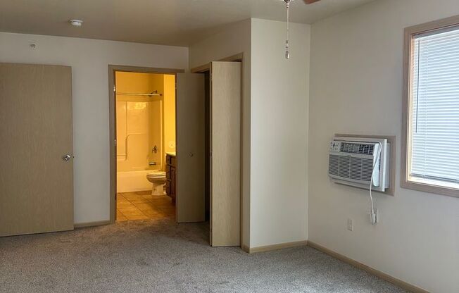 2 beds, 2 baths, 1,200 sqft, $1,495, Unit 3717-108