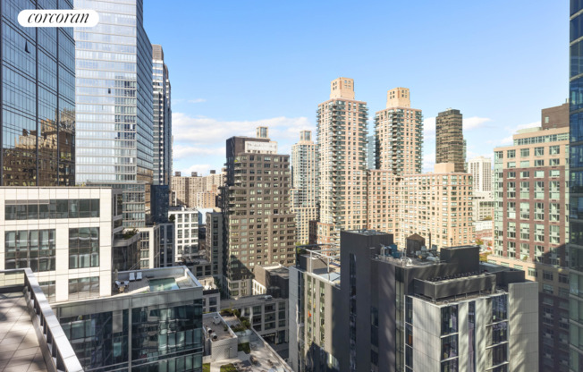 1 bed, 1.5 baths, 852 sqft, $7,500, Unit 21G