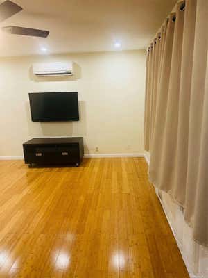 2 beds, 1 bath, $3,000