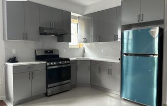 3 beds, 2 baths, 1,000 sqft, $3,850, Unit 2