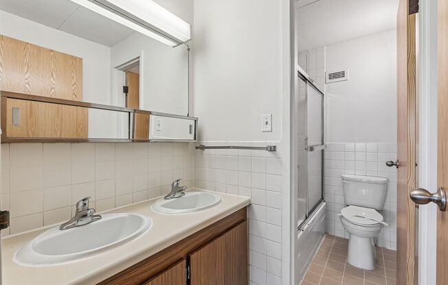 1 bed, 1 bath, 800 sqft, $1,350, Unit 306
