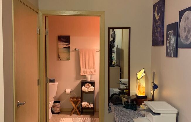 2 beds, 2 baths, 926 sqft, $1,575, Unit 306