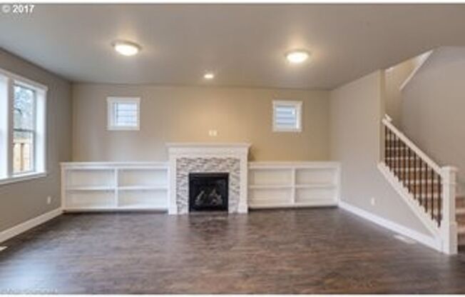 4 Bedroom Home w/ Office! Built in 2017!