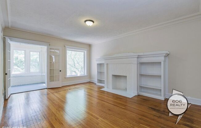 Jumbo Bronzeville Apts!