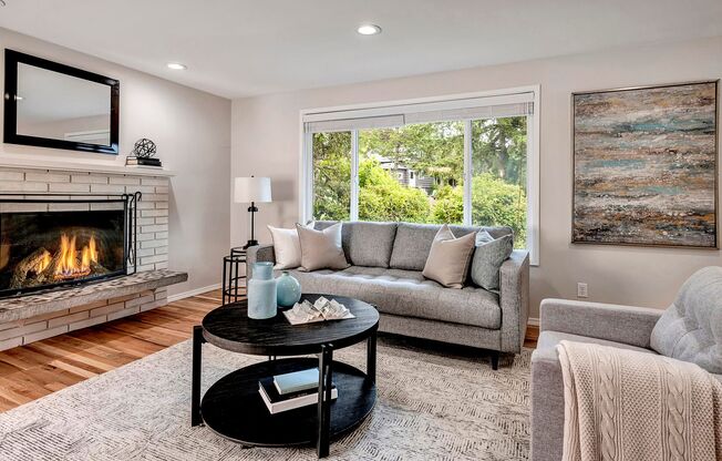Spacious 4-Bedroom Home in Finn Hill for Rent