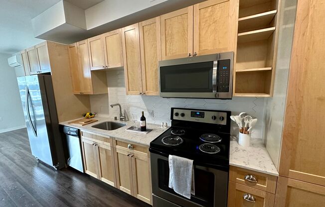 1 bed, 1 bath, 522 sqft, $2,099, Unit Unit 611