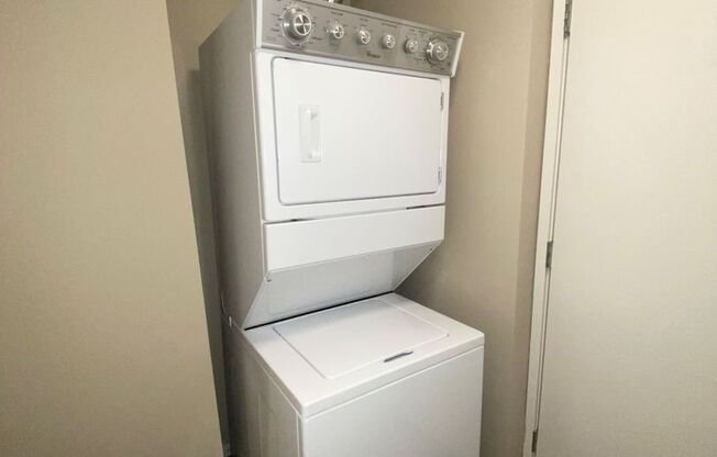 Studio, 1 bath, 436 sqft, $935, Unit 106