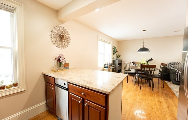 15 DOWNER CT