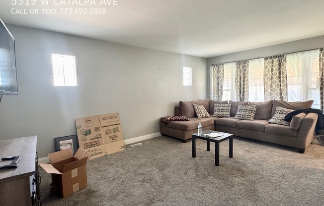 5319 W Catalpa Ave, Chicago IL