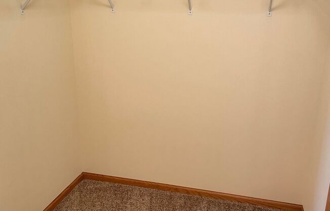 2 beds, 2 baths, 1,223 sqft, $1,730, Unit 931-301