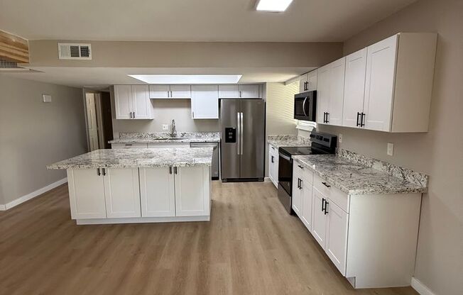 5 Bedroom 3 Bathroom- Mill & Baseline