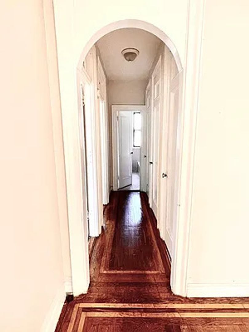 712 West 176 Realty LLC