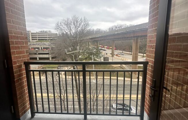1 bed, 1 bath, $2,400, Unit # 518