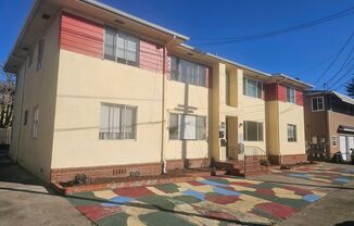 Charming 2 Bedroom in Sheffield Village Looking for a New Tenant!
