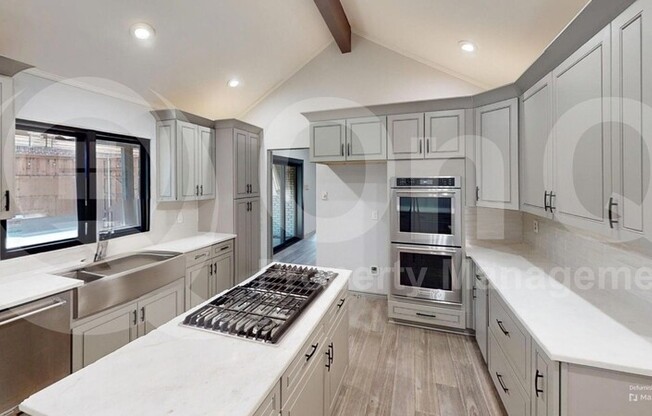 2105 BRUGGE CT