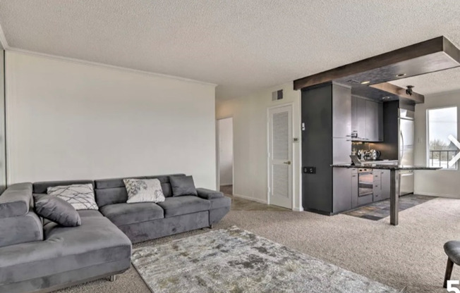 1 bed, 1 bath, $2,460, Unit # #T 3