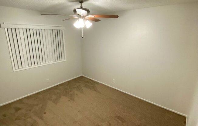 2 beds, 1 bath, $1,495, Unit B