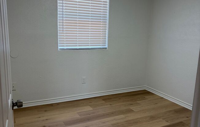 4910 East Side Investments LLC