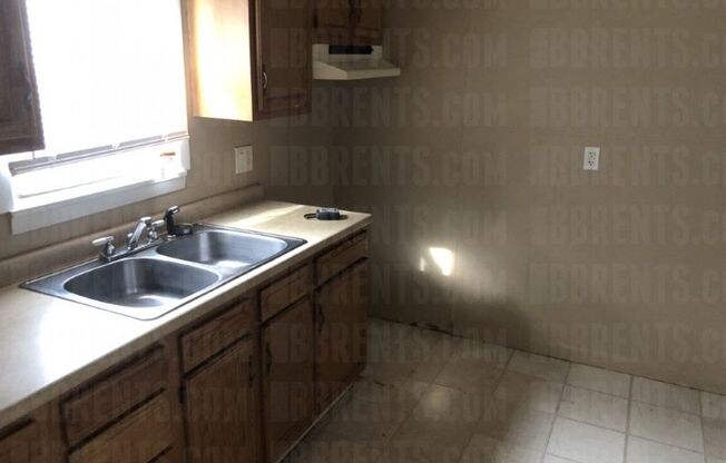 1109 Oxford State 2BR/1BA (Middletown) **DEPOSIT PENDING** Email Leasing@bbrents.com to join the waitlist!