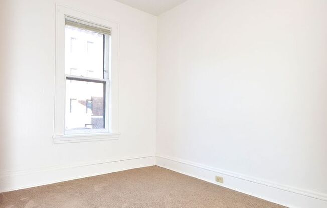 1 bed, 1 bath, 410 sqft, $935, Unit 10 - 114