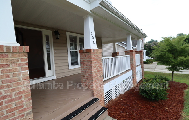 208 CHIEFTAIN DR