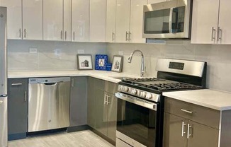 31 19 56 ST