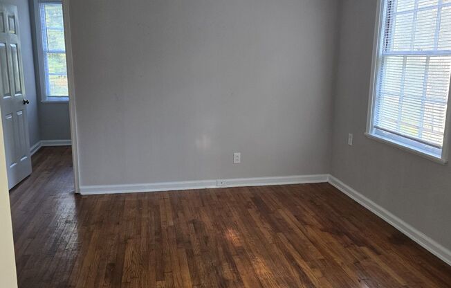 1 bed, 1 bath, $925, Unit 4A