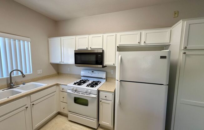 2 beds, 2 baths, $1,550, Unit # 6231