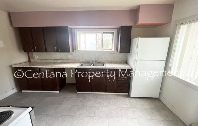 2 beds, 1 bath, 1,110 sqft, $1,200, Unit House