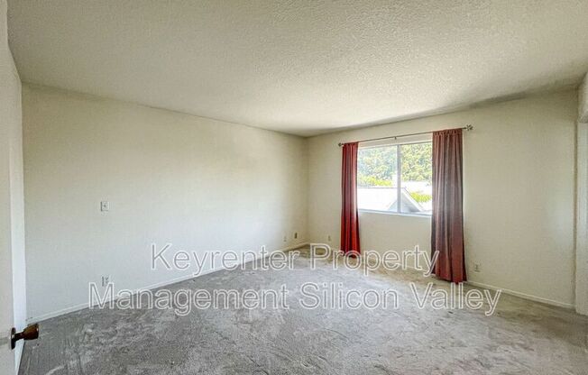 695 ESTONIA CT