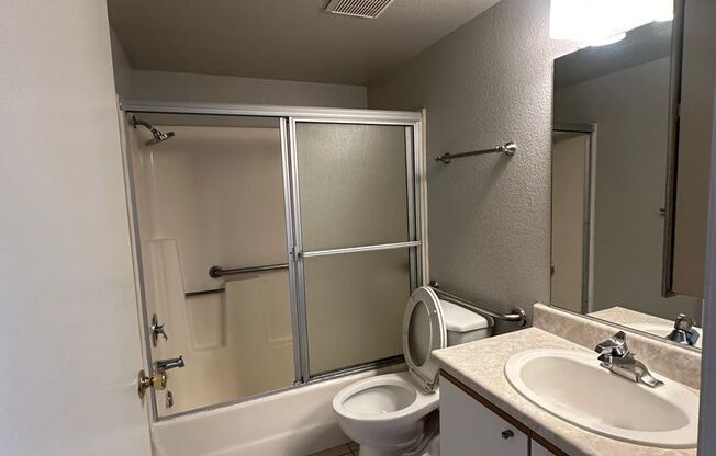 2 beds, 2 baths, 780 sqft, $2,375, Unit 317
