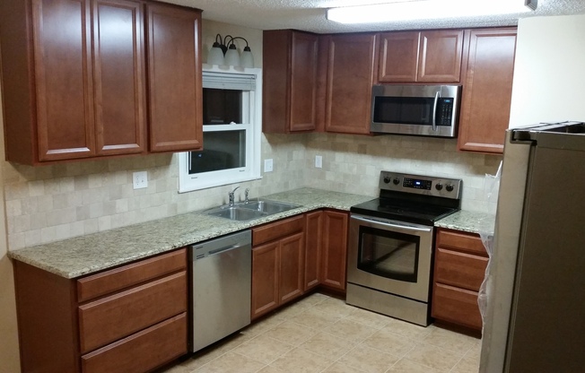 Large 5 Bedroom Nall Hills Home