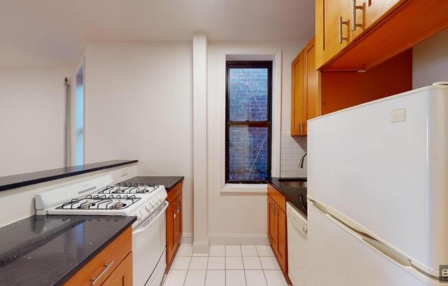 228 East 36th street 5a