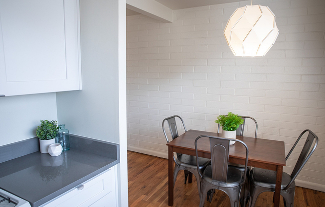 Dining/Kitchen