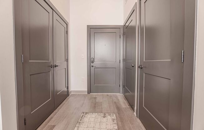 1 bed, 1 bath, 725 sqft, $1,610, Unit A111