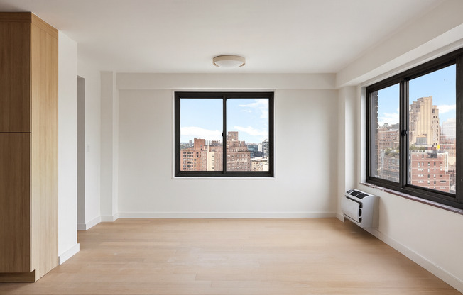 175 W 12 ST