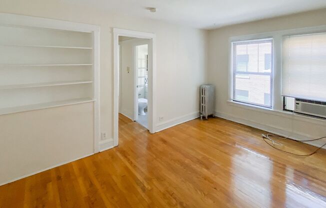 Studio, 1 bath, 445 sqft, $1,595, Unit 516-207