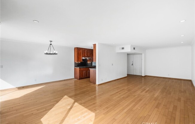 2 beds, 2 baths, 1,415 sqft, $3,350, Unit 212