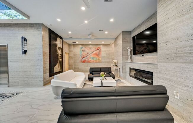 1 bed, 1 bath, 707 sqft, $1,980, Unit 610