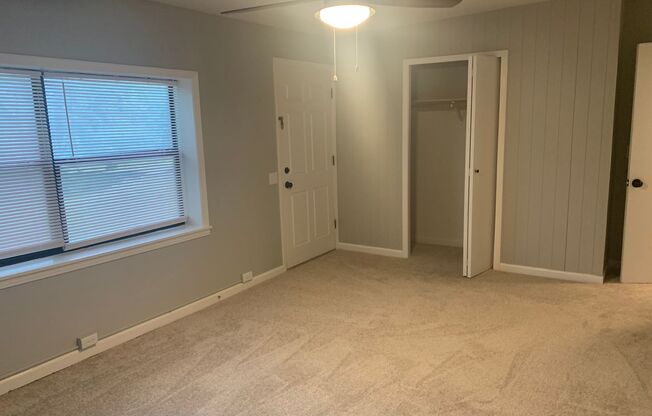 3 beds, 1 bath, 1,170 sqft, $1,795