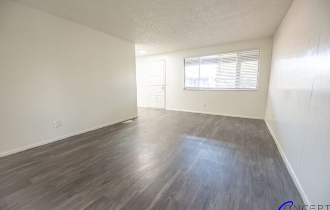 2 beds, 1 bath, 935 sqft, $1,249, Unit 30
