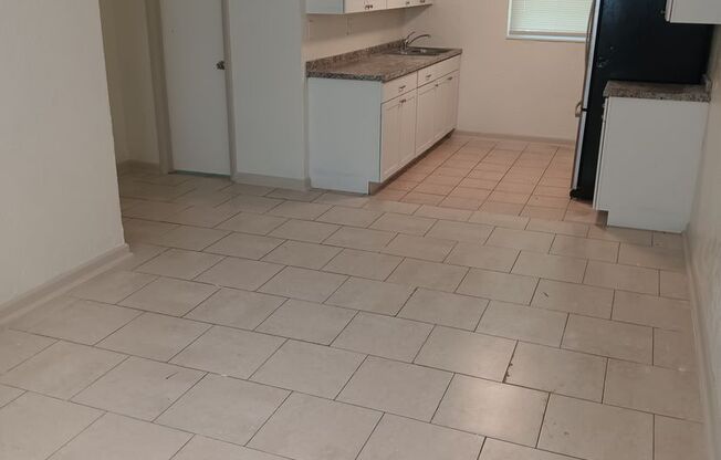 3 Bedroom, 1 Bath for Rent with NO HOA at 902 West Jackson Street Orlando FL 32805