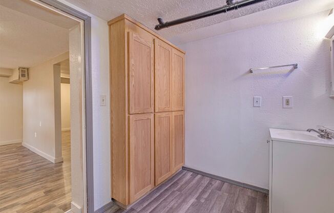 Studio, 1 bath, 625 sqft, $1,100, Unit 22045  lower unit